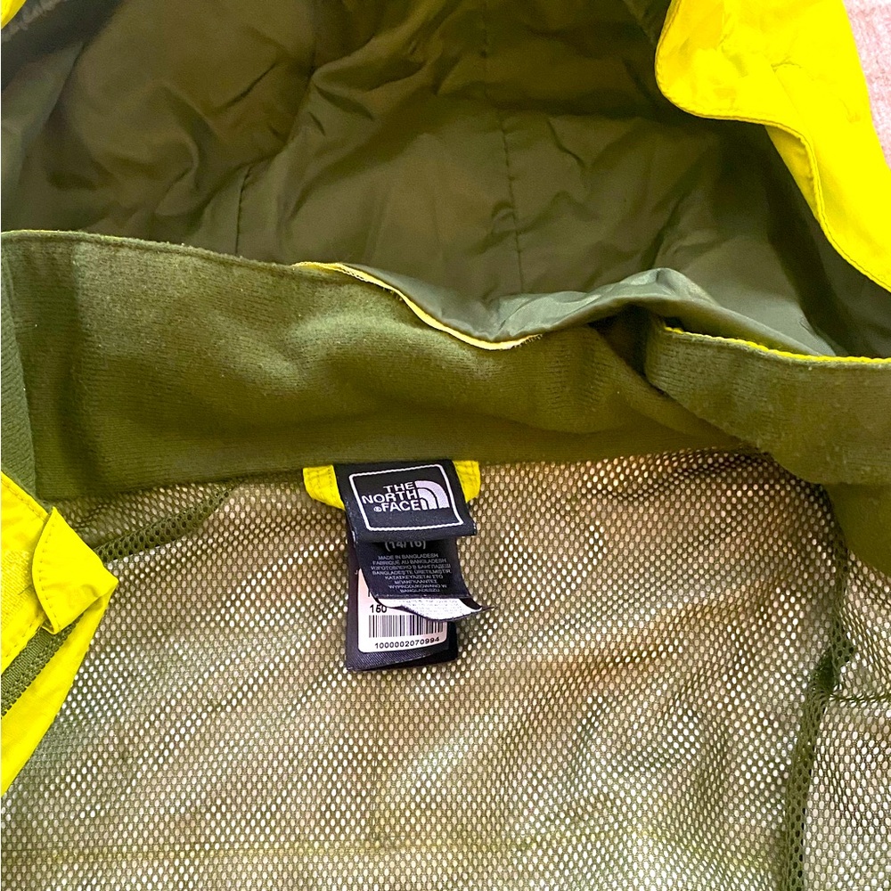 The North face light weight Jacket(green) for boy(10-14)